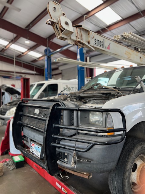 rv. repair Diesel & Automotive Technicians in Dripping Springs, TX | Malone Diesel & Automotive